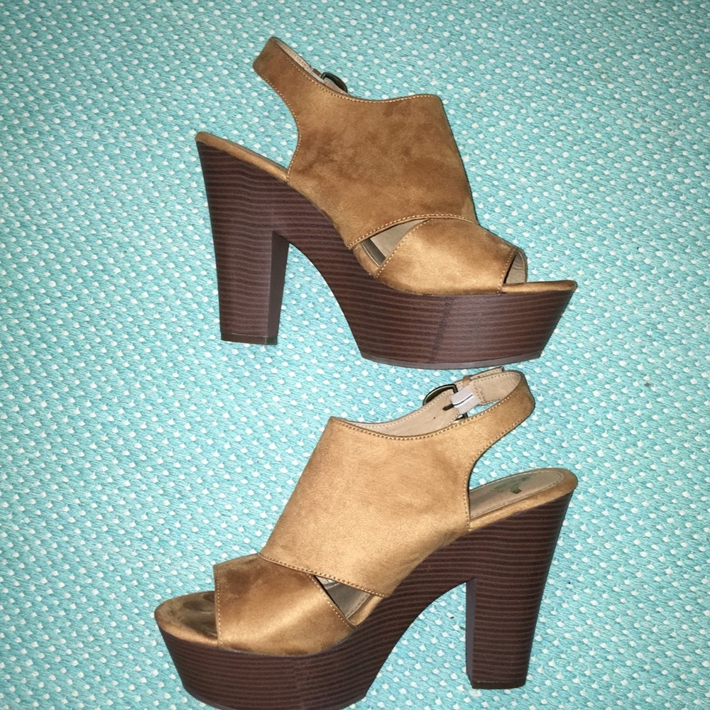 Tan platform heels